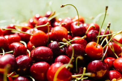 A pile of cherry
